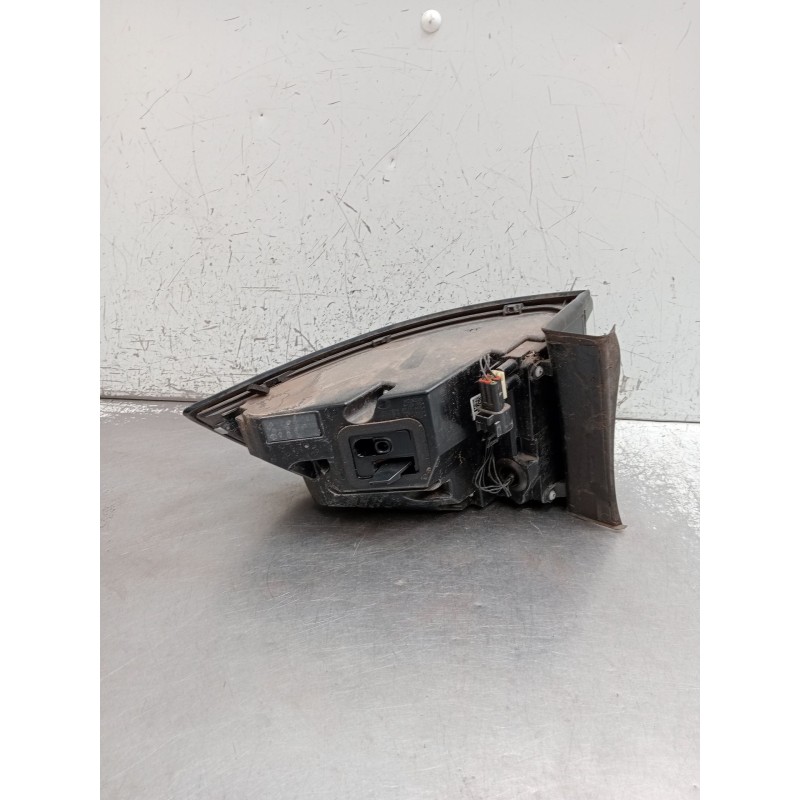 Recambio de piloto trasero derecho para land rover discovery sport (l550) 2.0 d 4x4 referencia OEM IAM FK7213404CG  2015