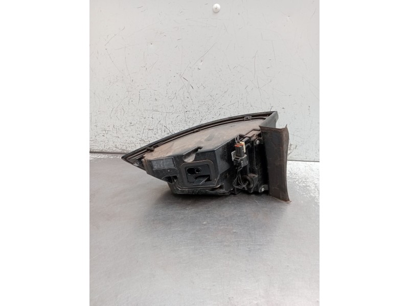 Recambio de piloto trasero derecho para land rover discovery sport (l550) 2.0 d 4x4 referencia OEM IAM FK7213404CG  2015