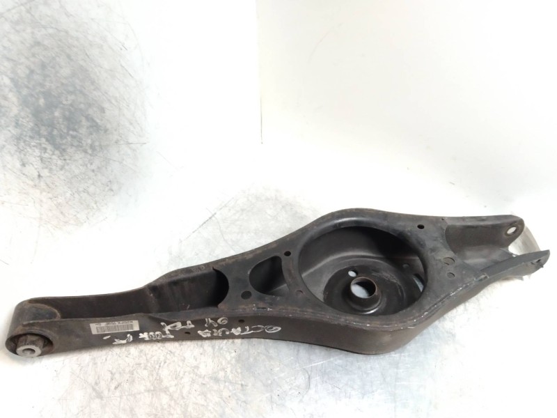 Recambio de brazo suspension inferior trasero izquierdo para skoda octavia berlina (1z3) 2.0 tdi dpf referencia OEM IAM   