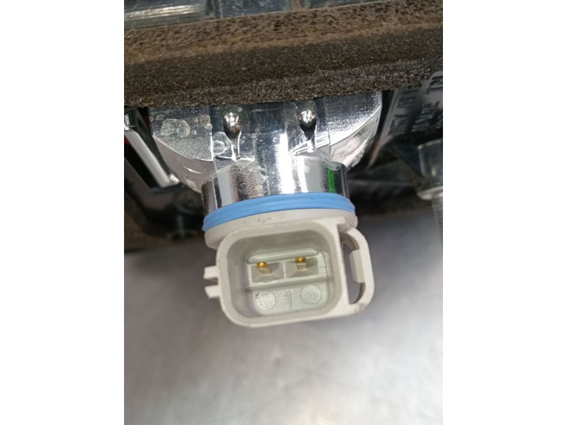 Recambio de piloto trasero derecho interior para land rover discovery sport (l550) 2.0 d 4x4 referencia OEM IAM FK7213192BK  201