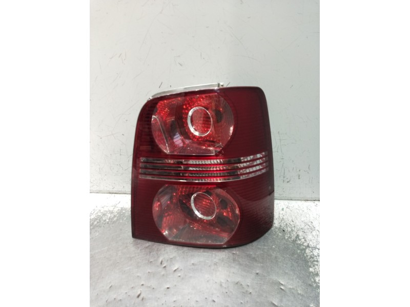 Recambio de piloto trasero derecho para volkswagen touran (1t1, 1t2) 1.9 tdi referencia OEM IAM 1T0945258D  2007