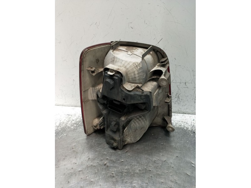 Recambio de piloto trasero derecho para volkswagen touran (1t1, 1t2) 1.9 tdi referencia OEM IAM 1T0945258D  2007