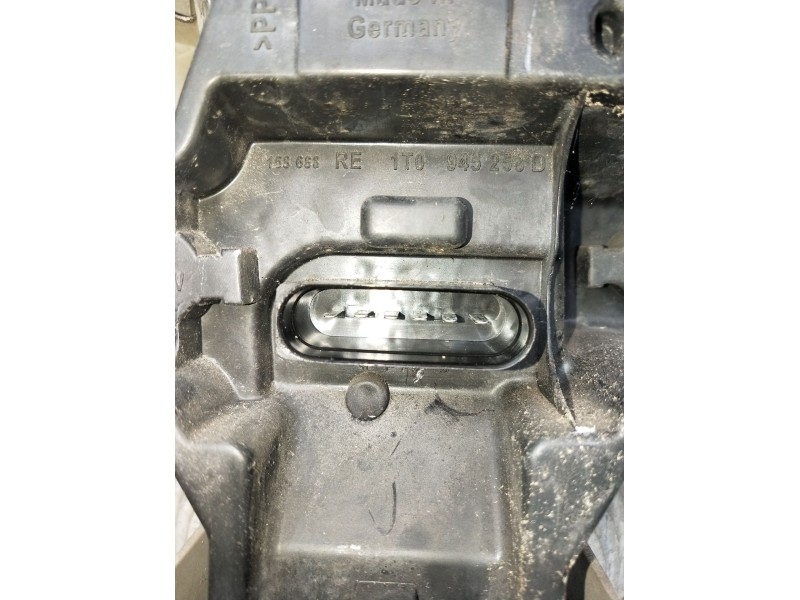 Recambio de piloto trasero derecho para volkswagen touran (1t1, 1t2) 1.9 tdi referencia OEM IAM 1T0945258D  2007