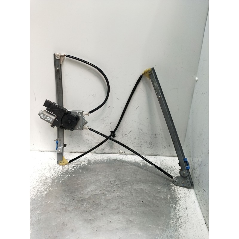 Recambio de elevalunas delantero izquierdo para renault laguna ii (bg0/1_) 2.2 dci (bg0f) referencia OEM IAM  5P 2005