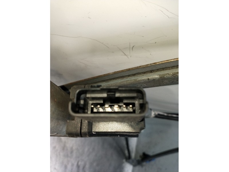 Recambio de elevalunas delantero izquierdo para renault laguna ii (bg0/1_) 2.2 dci (bg0f) referencia OEM IAM  5P 2005