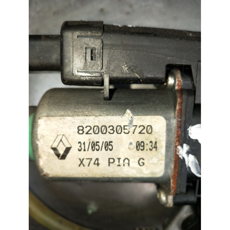 Recambio de elevalunas trasero izquierdo para renault laguna ii (bg0/1_) 2.2 dci (bg0f) referencia OEM IAM 8200305720 5P 2005