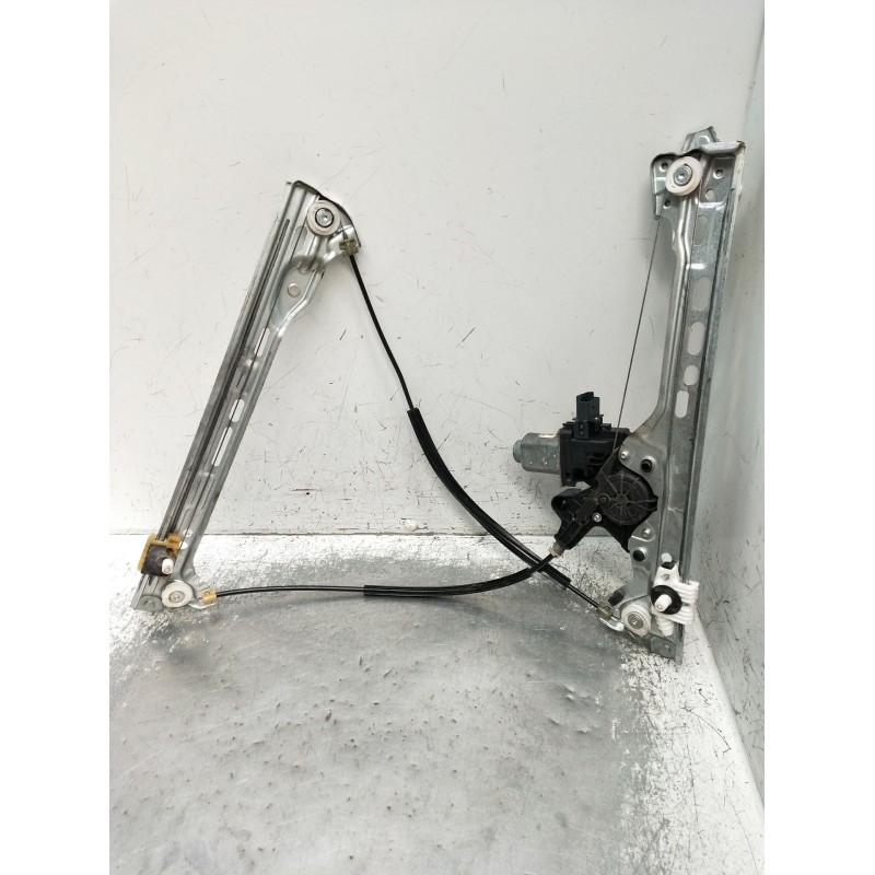Recambio de elevalunas delantero derecho para renault megane iv hatchback (b9a/m/n_) 1.3 tce 115 (b9n9) referencia OEM IAM 80721