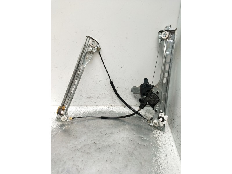 Recambio de elevalunas delantero derecho para renault megane iv hatchback (b9a/m/n_) 1.3 tce 115 (b9n9) referencia OEM IAM 80721