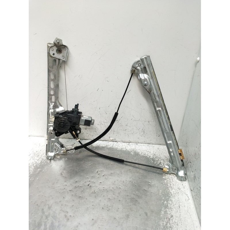 Recambio de elevalunas delantero derecho para renault megane iv hatchback (b9a/m/n_) 1.3 tce 115 (b9n9) referencia OEM IAM 80721