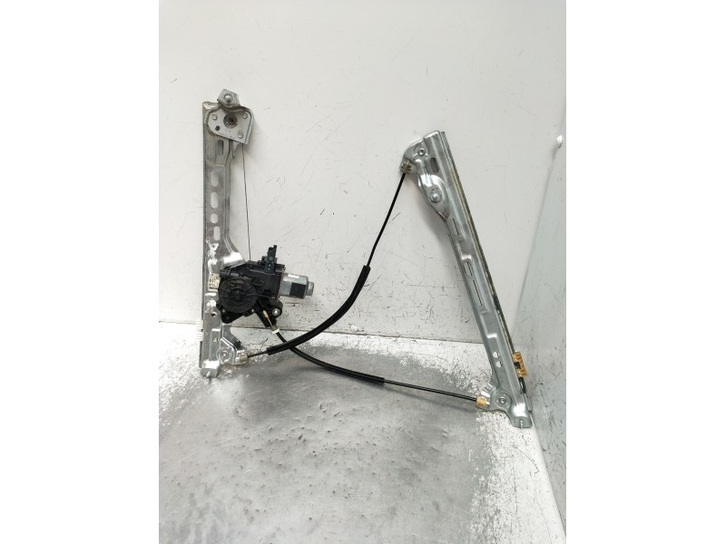 Recambio de elevalunas delantero derecho para renault megane iv hatchback (b9a/m/n_) 1.3 tce 115 (b9n9) referencia OEM IAM 80721