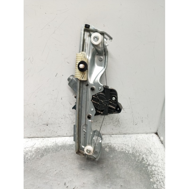 Recambio de elevalunas trasero derecho para renault megane iv hatchback (b9a/m/n_) 1.3 tce 115 (b9n9) referencia OEM IAM  5P 201