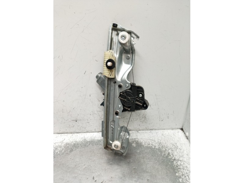 Recambio de elevalunas trasero derecho para renault megane iv hatchback (b9a/m/n_) 1.3 tce 115 (b9n9) referencia OEM IAM  5P 201