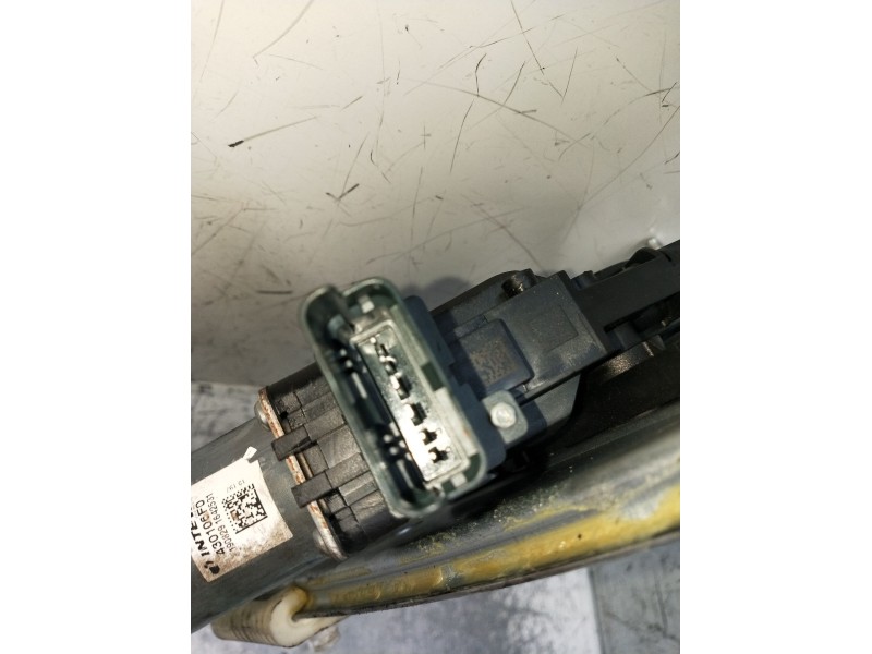 Recambio de elevalunas trasero izquierdo para renault megane iv hatchback (b9a/m/n_) 1.3 tce 115 (b9n9) referencia OEM IAM  5P 2