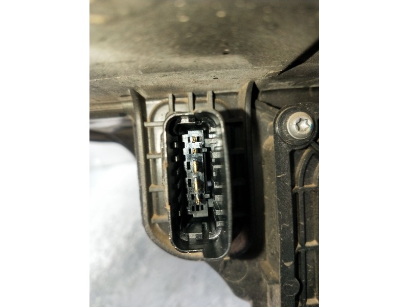 Recambio de faro derecho para renault megane iv hatchback (b9a/m/n_) 1.3 tce 115 (b9n9) referencia OEM IAM 260108478R 90060925 2