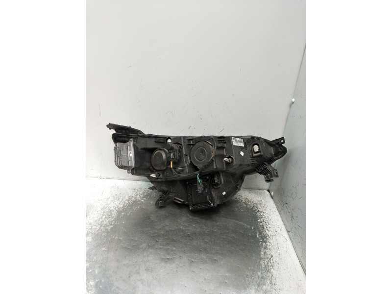 Recambio de faro izquierdo para renault megane iv hatchback (b9a/m/n_) 1.3 tce 115 (b9n9) referencia OEM IAM 260602792R 90060924