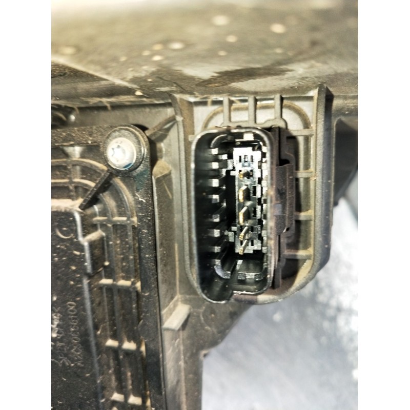 Recambio de faro izquierdo para renault megane iv hatchback (b9a/m/n_) 1.3 tce 115 (b9n9) referencia OEM IAM 260602792R 90060924