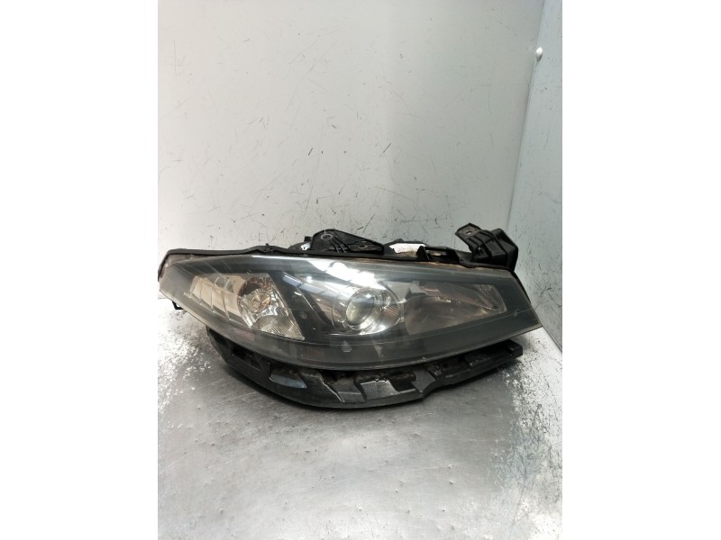 Recambio de faro derecho para renault laguna ii (bg0/1_) 2.2 dci (bg0f) referencia OEM IAM 89034934 XENON 2005