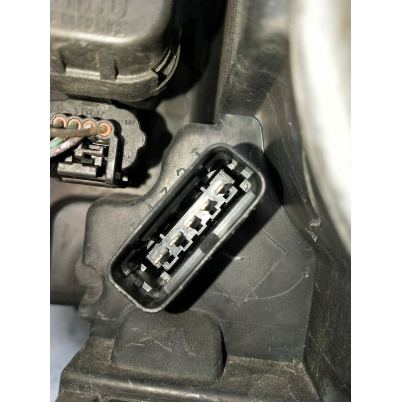 Recambio de faro derecho para renault laguna ii (bg0/1_) 2.2 dci (bg0f) referencia OEM IAM 89034934 XENON 2005