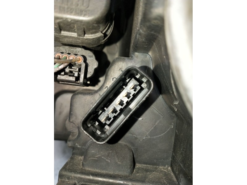 Recambio de faro derecho para renault laguna ii (bg0/1_) 2.2 dci (bg0f) referencia OEM IAM 89034934 XENON 2005