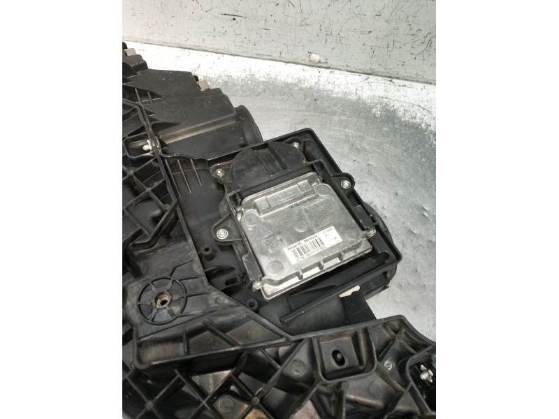 Recambio de faro derecho para renault laguna ii (bg0/1_) 2.2 dci (bg0f) referencia OEM IAM 89034934 XENON 2005