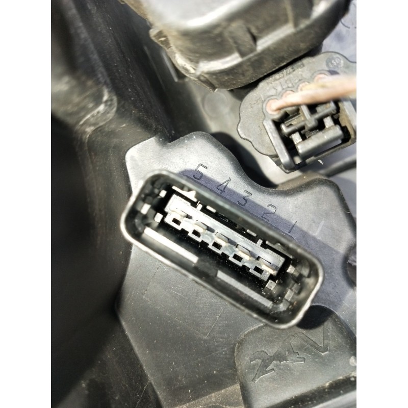 Recambio de faro izquierdo para renault laguna ii (bg0/1_) 2.2 dci (bg0f) referencia OEM IAM 89034934 7701476940 XENON 2005