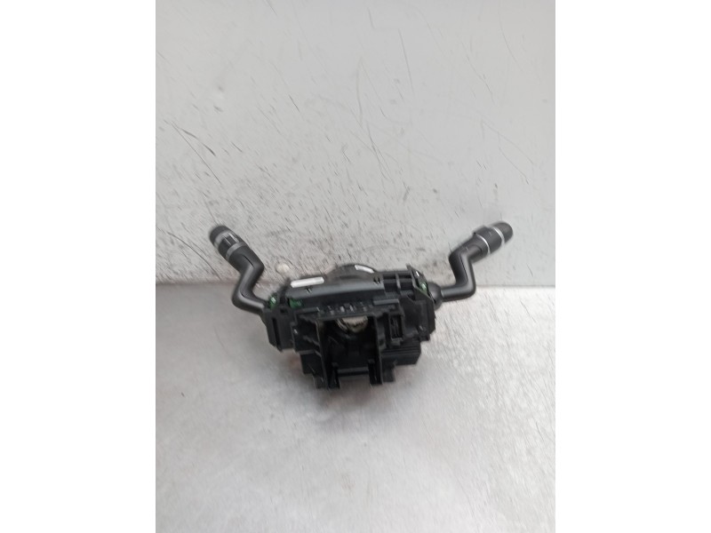 Recambio de mando luces para land rover discovery sport (l550) 2.0 d 4x4 referencia OEM IAM FK7213N064DB  2015