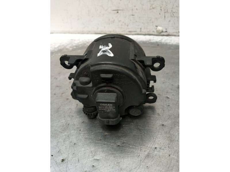 Recambio de faro antiniebla derecho para renault laguna ii (bg0/1_) 2.2 dci (bg0f) referencia OEM IAM   2005
