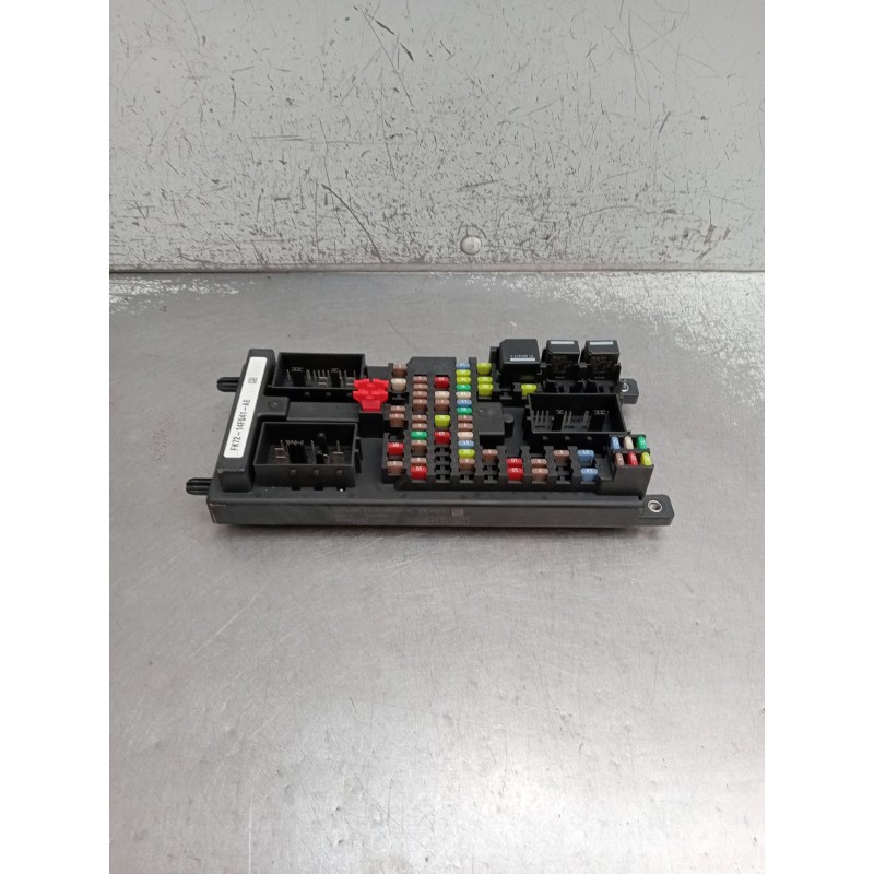 Recambio de caja reles / fusibles para land rover discovery sport (l550) 2.0 d 4x4 referencia OEM IAM FK7214F041AE  2015