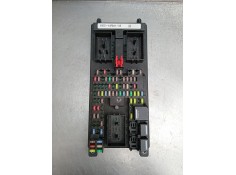 Recambio de caja reles / fusibles para land rover discovery sport (l550) 2.0 d 4x4 referencia OEM IAM FK7214F041AE  2015 2