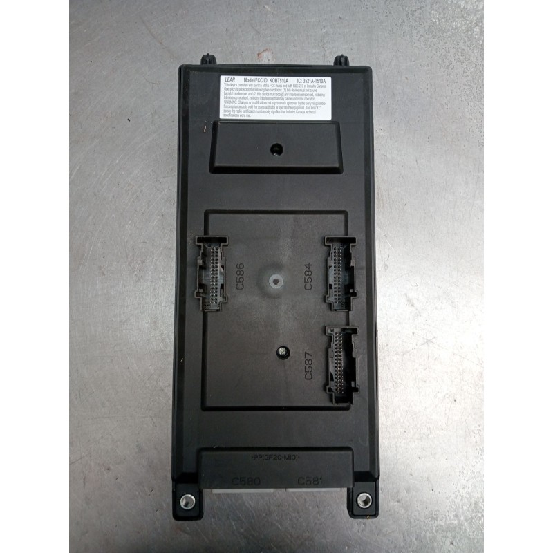 Recambio de caja reles / fusibles para land rover discovery sport (l550) 2.0 d 4x4 referencia OEM IAM FK7214F041AE  2015
