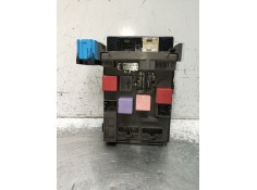 Recambio de caja reles / fusibles para renault laguna ii (bg0/1_) 2.2 dci (bg0f) referencia OEM IAM 8200482049 8200518947 820037