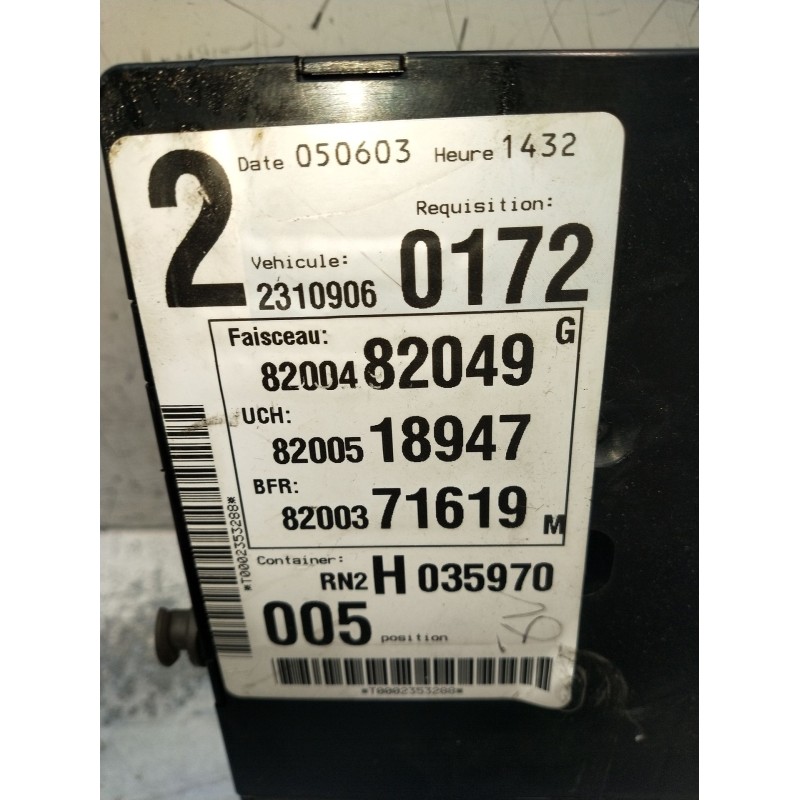 Recambio de caja reles / fusibles para renault laguna ii (bg0/1_) 2.2 dci (bg0f) referencia OEM IAM 8200482049 8200518947 820037