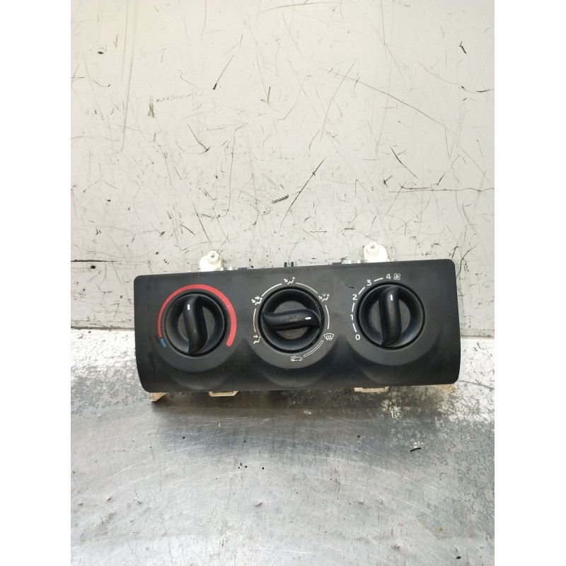 Recambio de mando calefaccion / aire acondicionado para renault clio ii (bb_, cb_) 1.5 dci (b/cb07) referencia OEM IAM   2001