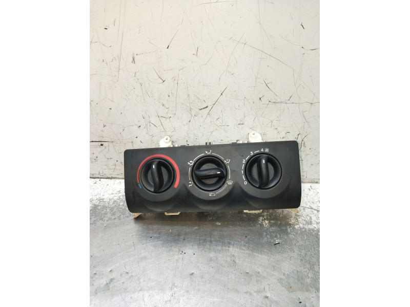 Recambio de mando calefaccion / aire acondicionado para renault clio ii (bb_, cb_) 1.5 dci (b/cb07) referencia OEM IAM   2001