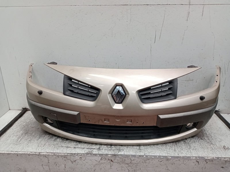 Recambio de paragolpes delantero para renault megane ii station wagon (km0/1_) 1.9 dci referencia OEM IAM  SW 2006