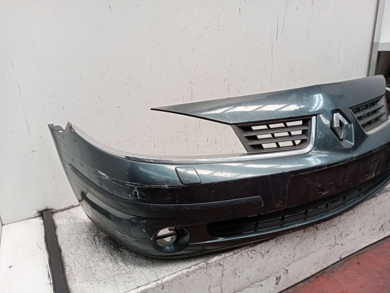 Recambio de paragolpes delantero para renault laguna ii (bg0/1_) 2.2 dci (bg0f) referencia OEM IAM   2005