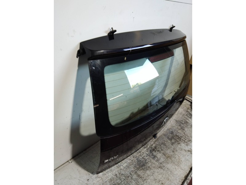 Recambio de porton trasero para volkswagen fox (5z1) básico referencia OEM IAM   
