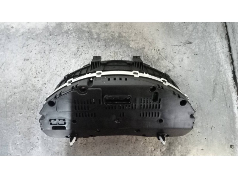 Recambio de cuadro instrumentos para hyundai i40 1.7 crdi cat referencia OEM IAM 940113Z050 11001777320H 