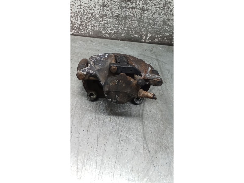 Recambio de pinza freno delantera izquierda para mercedes-benz 124 sedán (w124) 300 d (124.130) referencia OEM IAM  ATE 89