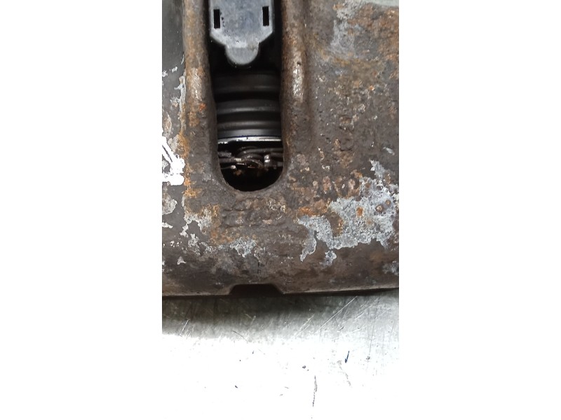 Recambio de pinza freno delantera derecha para mercedes-benz 124 sedán (w124) 300 d (124.130) referencia OEM IAM  ATE 89