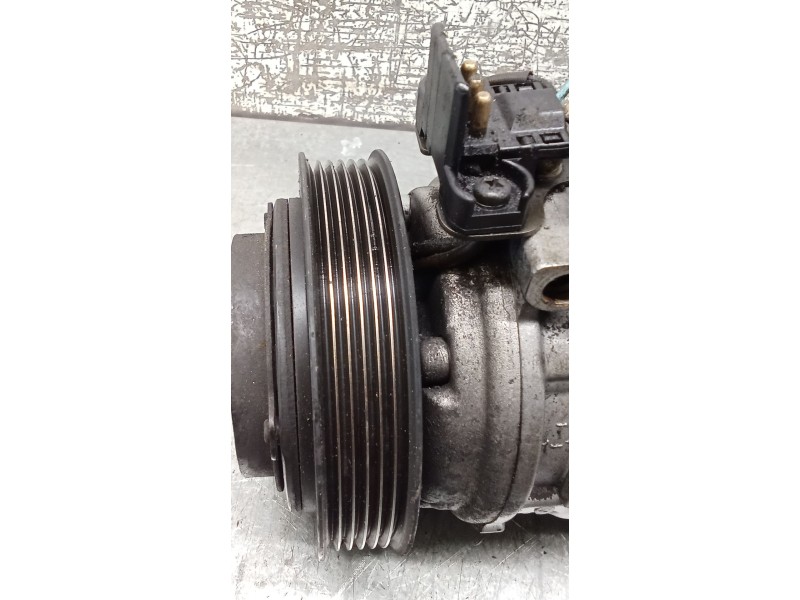 Recambio de compresor aire acondicionado para mercedes-benz 124 sedán (w124) 300 d (124.130) referencia OEM IAM 1021310101 14720