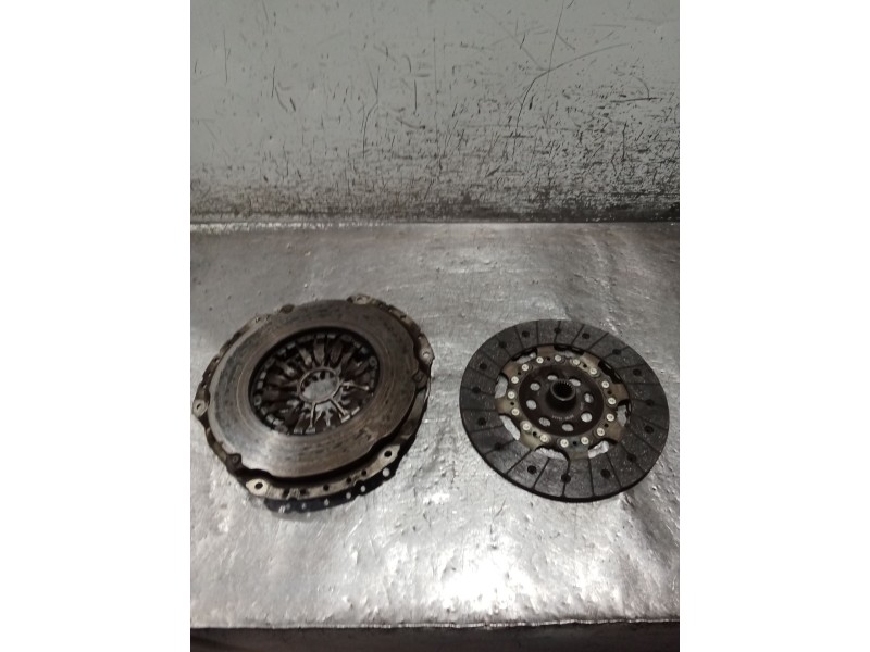 Recambio de kit embrague para renault master iii furgoneta (fv) 2.3 dci 125 fwd (fv0c, fv0d, fv0g, fv0h, fv0j, fv0k) referencia 