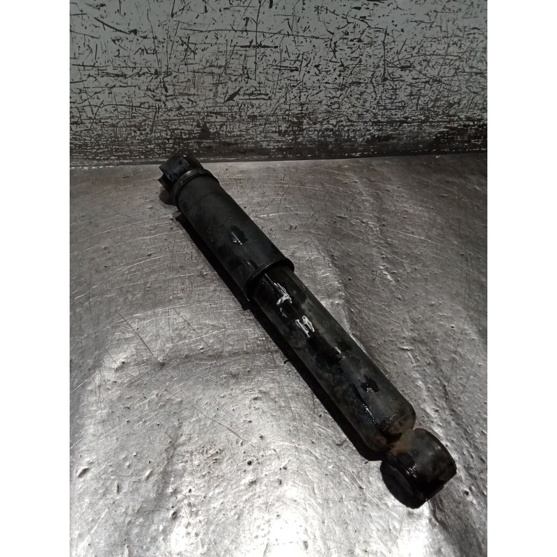 Recambio de amortiguador trasero izquierdo para renault master iii furgoneta (fv) 2.3 dci 125 fwd (fv0c, fv0d, fv0g, fv0h, fv0j,