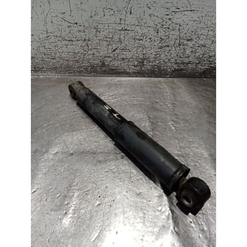 Recambio de amortiguador trasero izquierdo para renault master iii furgoneta (fv) 2.3 dci 125 fwd (fv0c, fv0d, fv0g, fv0h, fv0j,