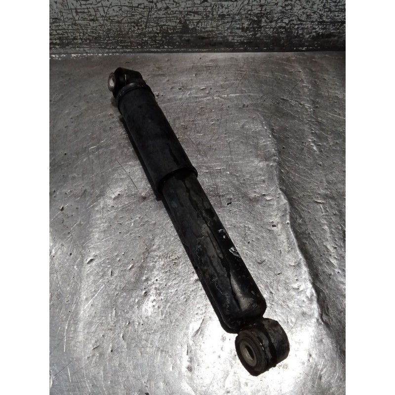 Recambio de amortiguador trasero derecho para renault master iii furgoneta (fv) 2.3 dci 125 fwd (fv0c, fv0d, fv0g, fv0h, fv0j, f