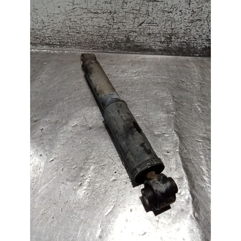 Recambio de amortiguador trasero derecho para renault master iii furgoneta (fv) 2.3 dci 125 fwd (fv0c, fv0d, fv0g, fv0h, fv0j, f