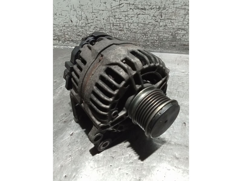 Recambio de alternador para seat alhambra (7v8, 7v9) 1.9 tdi referencia OEM IAM   