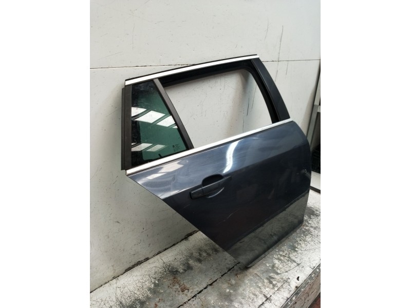 Recambio de puerta trasera derecha para opel insignia a sports tourer (g09) 2.0 cdti (35) referencia OEM IAM  5P 2008