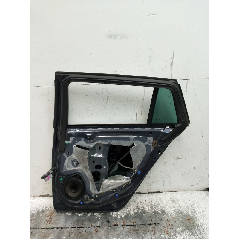 Recambio de puerta trasera derecha para opel insignia a sports tourer (g09) 2.0 cdti (35) referencia OEM IAM  5P 2008