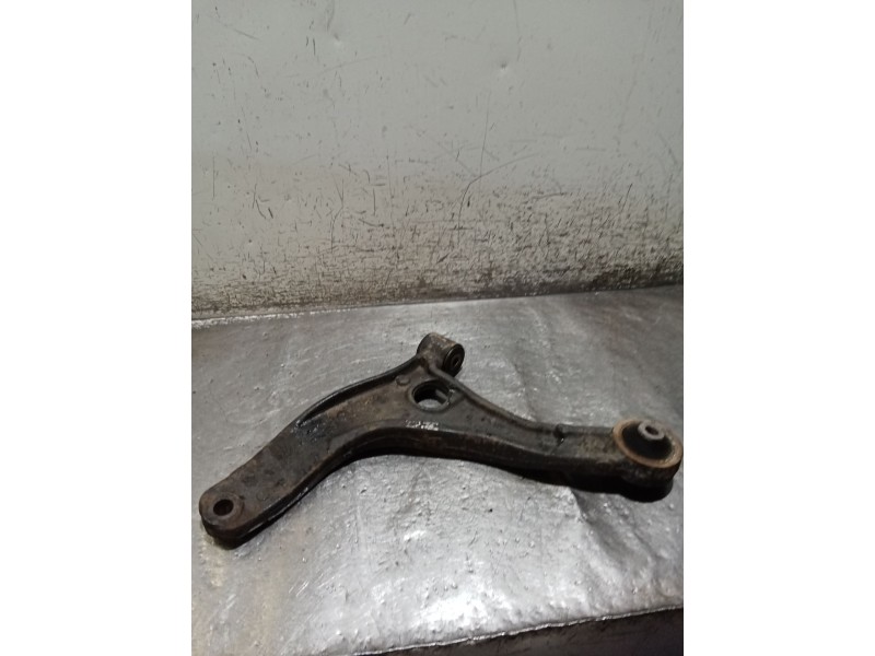 Recambio de brazo suspension inferior delantero izquierdo para renault master iii furgoneta (fv) 2.3 dci 125 fwd (fv0c, fv0d, fv